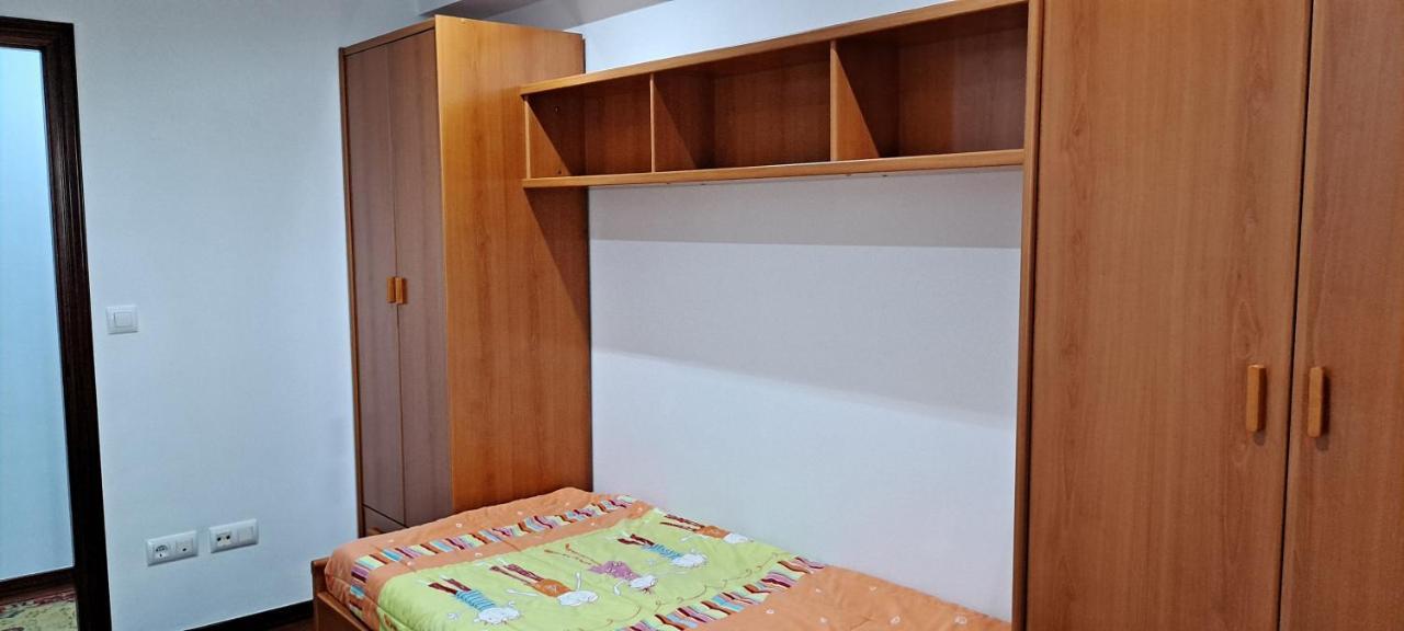 Centrico Apartamento, Playa Cercana, Plaza Garaje Кангас Экстерьер фото