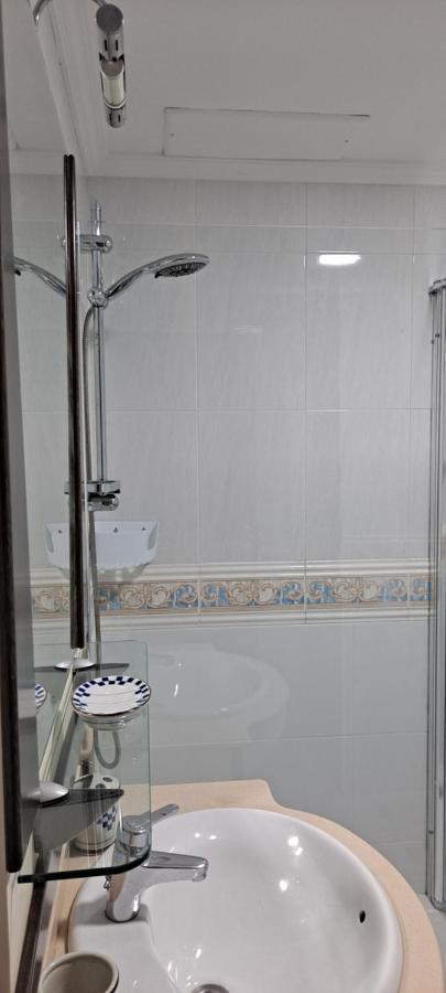 Centrico Apartamento, Playa Cercana, Plaza Garaje Кангас Экстерьер фото